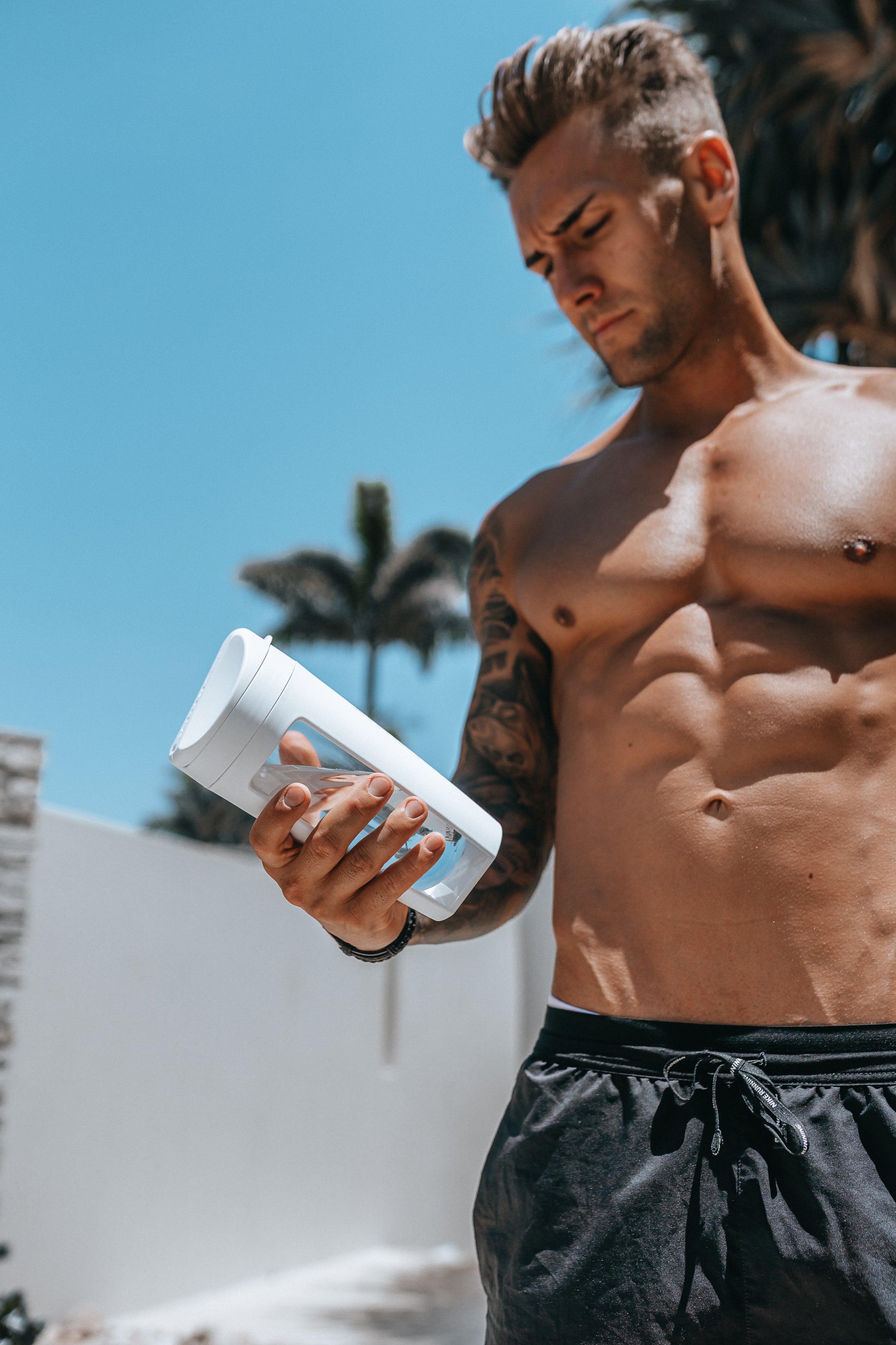 WHITE FITNESS BOTTLE FLIP LID